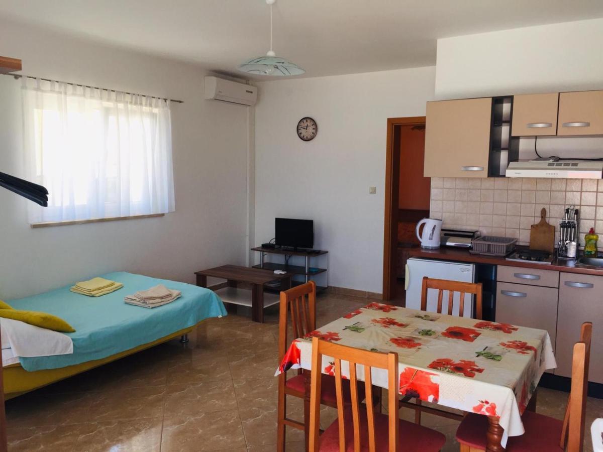Apartment Gubo *