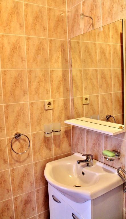 Gubo Apartment