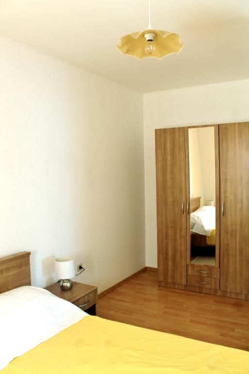Gubo Apartment Pag Town