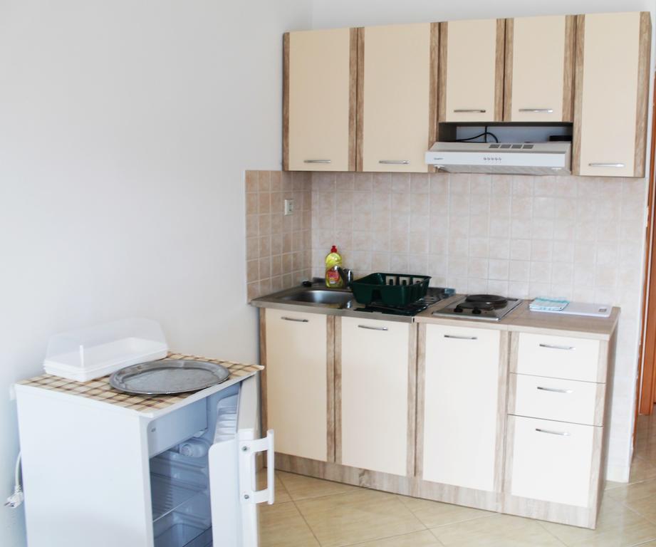 Gubo Apartment Pag Town
