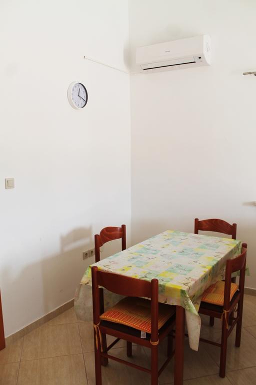 Gubo Apartment Pag Town